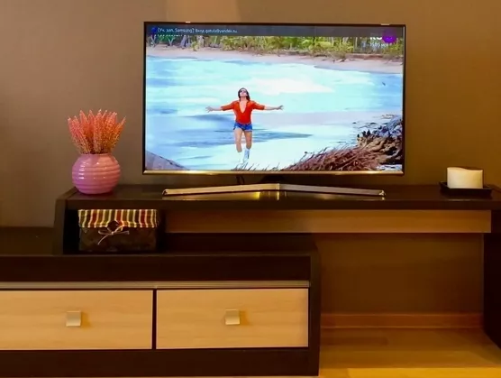 Лучшие телевизоры 40 дюймов со Smart TV 2024 года: ТОП-11