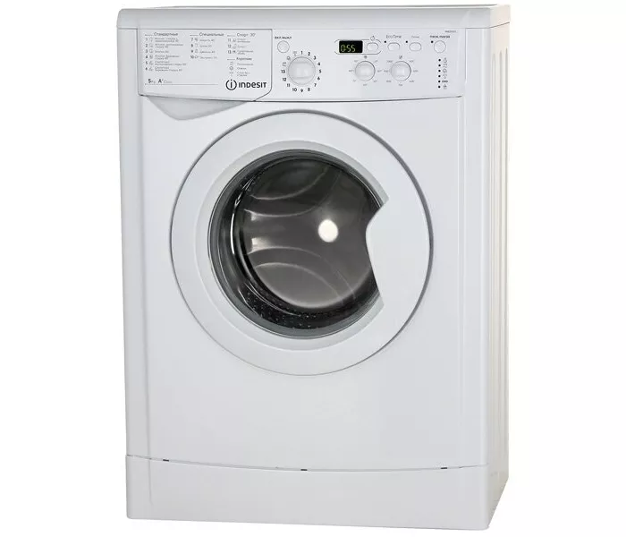узкая Indesit IWSD 51051 CIS